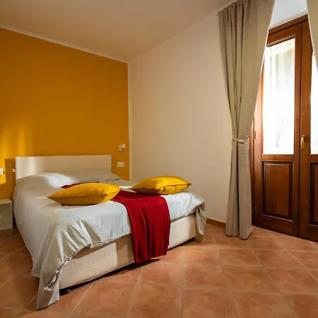 L'arco Nel Corso Πανσιόν Κάλιαρι