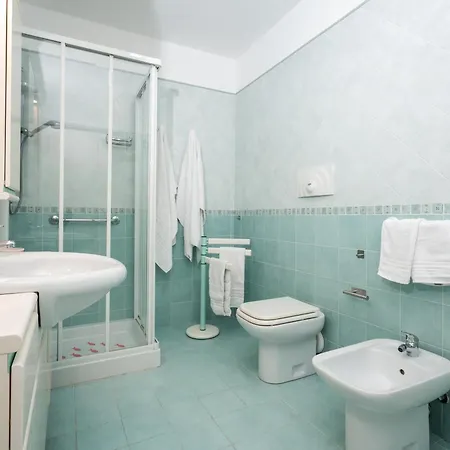 L'arco Nel Corso Πανσιόν Κάλιαρι